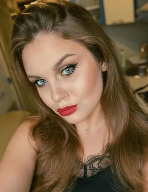 Katya Escort